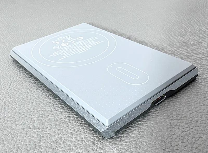 Maxguard 6000 mAh ultra slim wireless powerbank