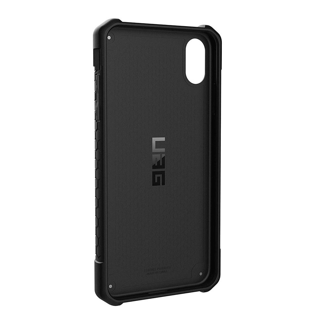 UAG Monarch Series Carbon Fiber Case for iPhone Xs Max